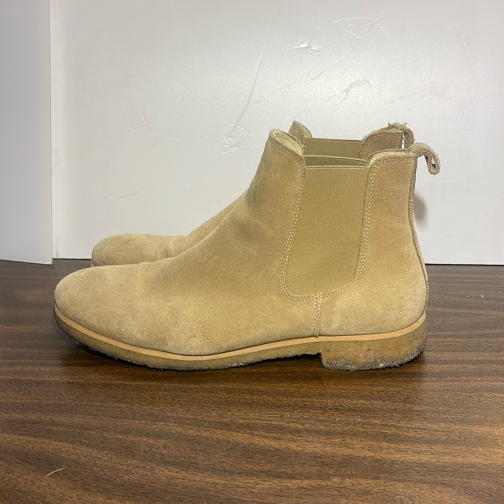 Shoe the Bear Chelsea Boot (Men) in Tan Suede Size 44 / US 11